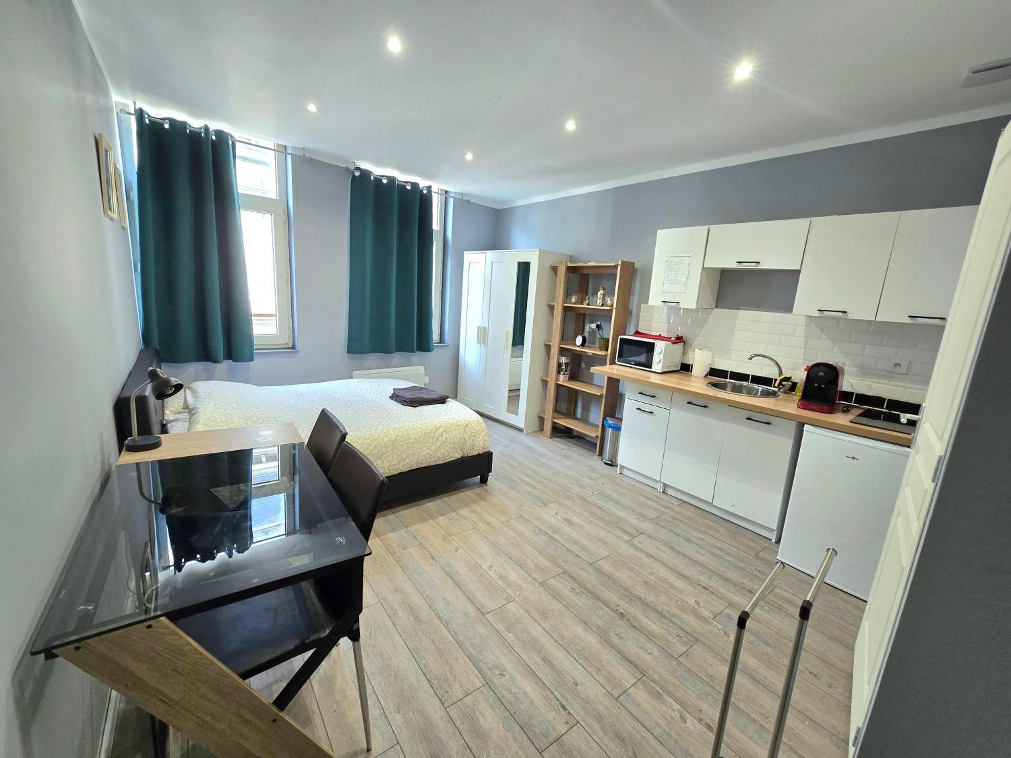 Appartement Hypercentre 301 +Wifi+Independant+ Cuisine Toilette Salle De Bain Privative Valenciennes Extérieur photo